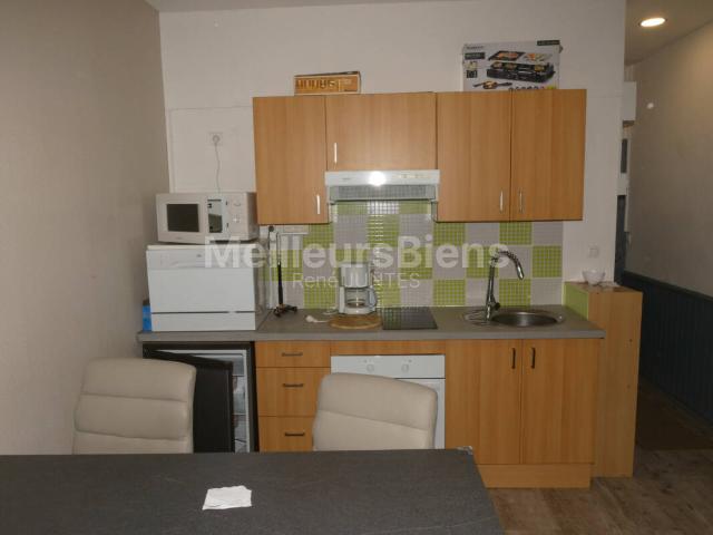 Appartement de 27m2, au 1er étage en centre ville dans petite copro