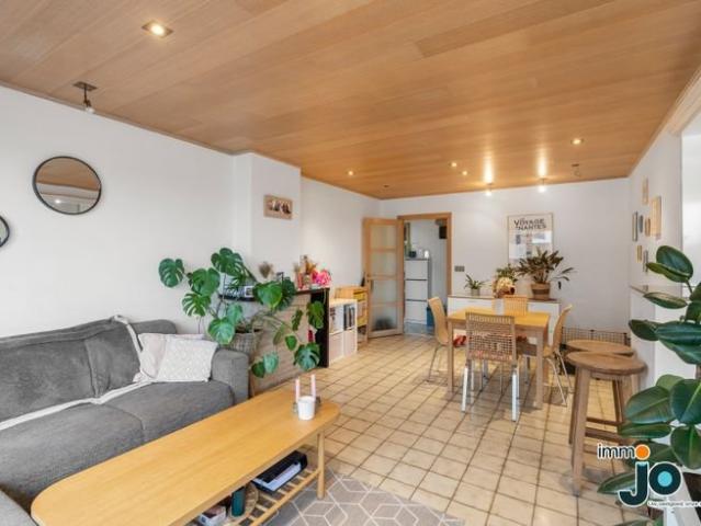 Appartement de 2 chambres à coucher abordable et prêt à ê.