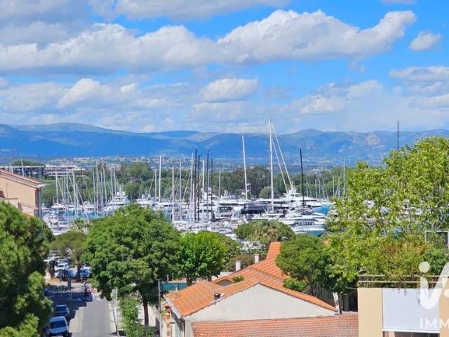 Appartement de 2 chambres de luxe en vente à Antibes, Provence Alpes Côte d'Azur