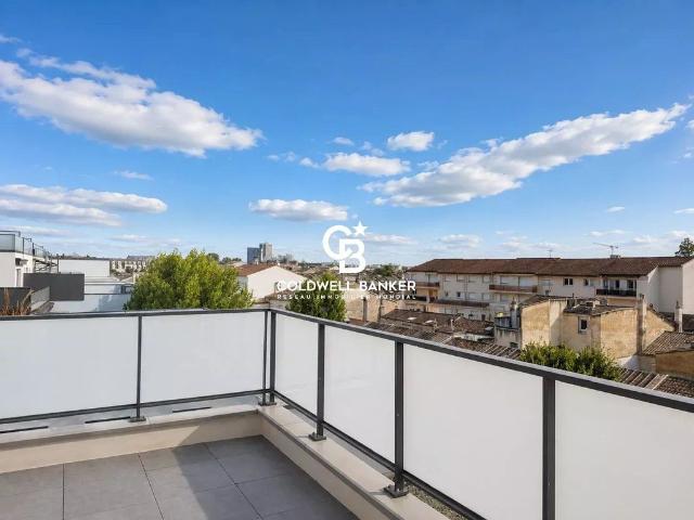 Appartement de 2 chambres de luxe en vente à Bordeaux, France