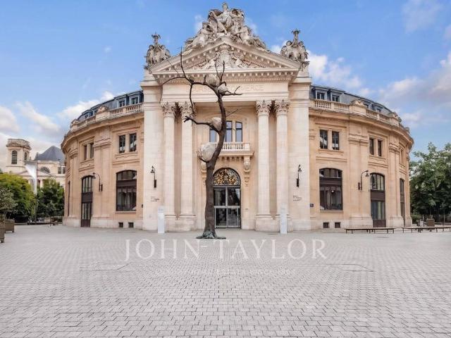 Appartement de 2 chambres de luxe en vente à Chatelet les Halles, Louvre Tuileries, Palais Royal, Paris, Île de France