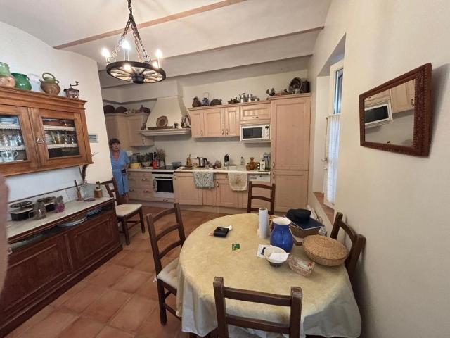 Appartement de 2 chambres de luxe en vente à Hyères, Provence Alpes Côte d'Azur