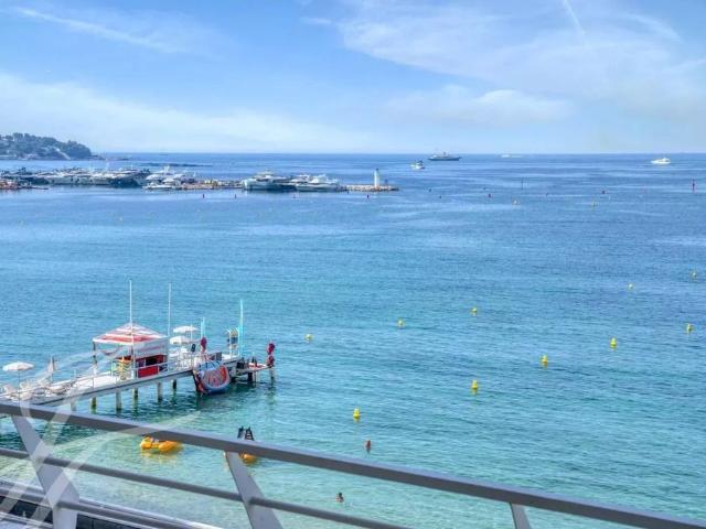 Appartement de 2 chambres de luxe en vente à Juan les Pins, France
