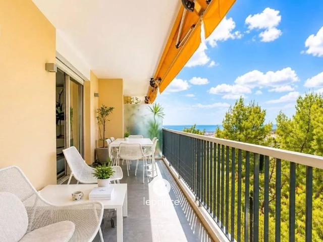 Appartement de 2 chambres de luxe en vente à Nice, France