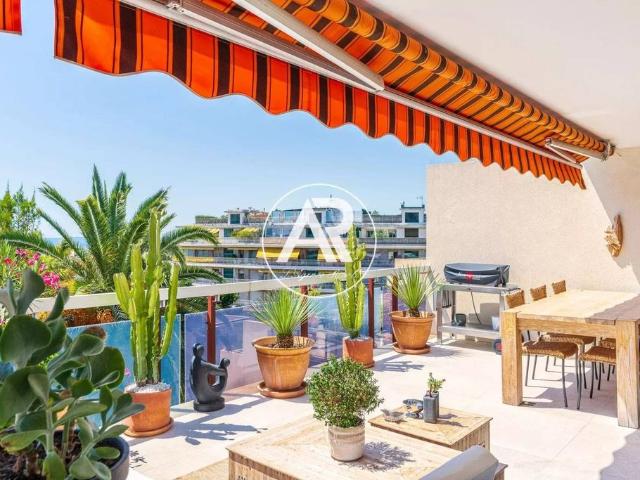Appartement de 2 chambres de luxe en vente à Nice, Provence Alpes Côte d'Azur