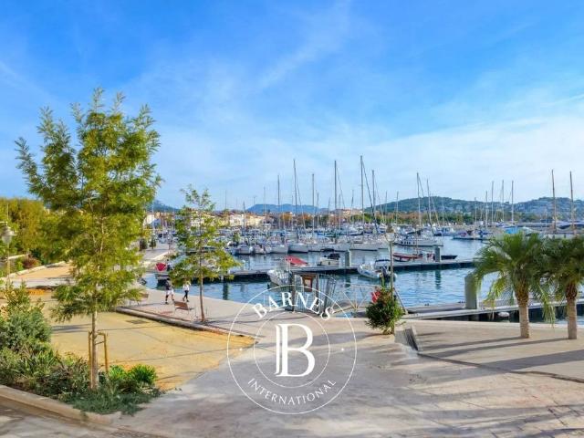 Appartement de 2 chambres de luxe en vente à Sanary sur Mer, Provence Alpes Côte d'Azur