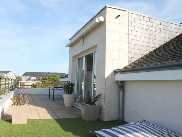 Appartement de 2 chambres de luxe en vente à Saint Cyr sur Loire, France