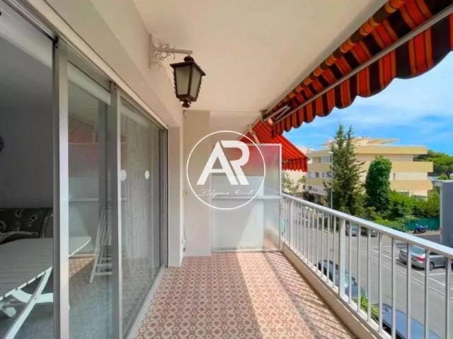 Appartement de 2 chambres de luxe en vente à Saint Laurent du Var, France
