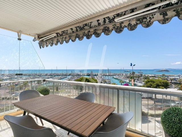 Appartement de 2 chambres de luxe en vente à Saint Laurent du Var, Provence Alpes Côte d'Azur