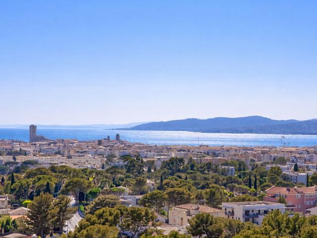 Appartement de 2 chambres de luxe en vente à Saint Raphaël, France