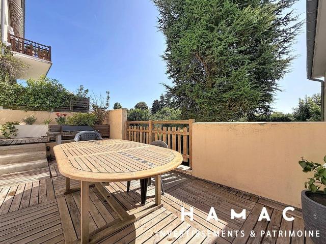 Appartement de 2 chambres de luxe en vente à Sainte Foy lès Lyon, France