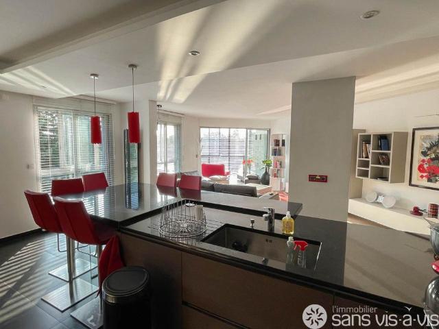 Appartement de 2 chambres de luxe en vente à Suresnes, Île de France