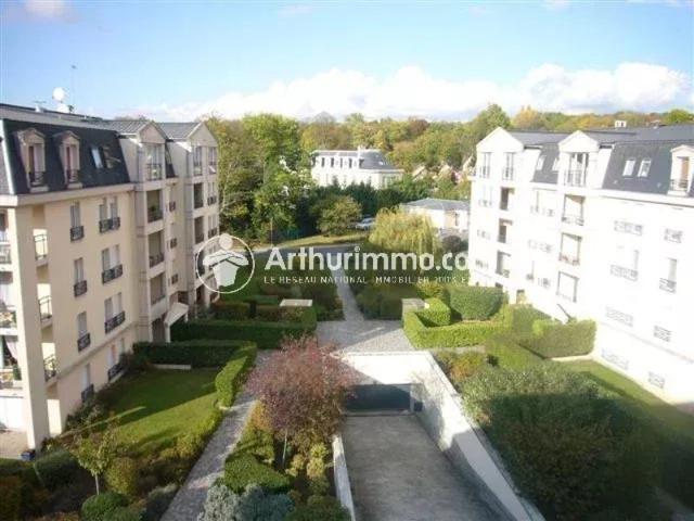 APPARTEMENT DE 2 PIECES AU DERNIER ETAGE