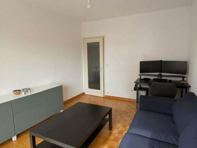 Appartement de 2 pièces au rez de chaussée