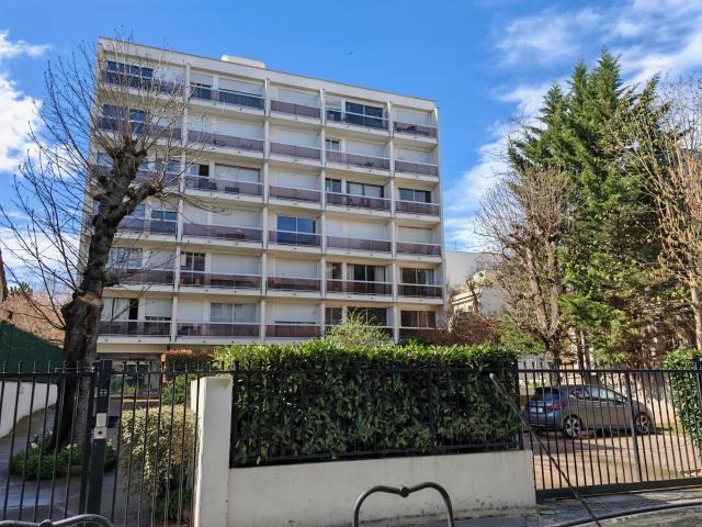 Appartement de 2 Pièces avec Terrasse et Jardin