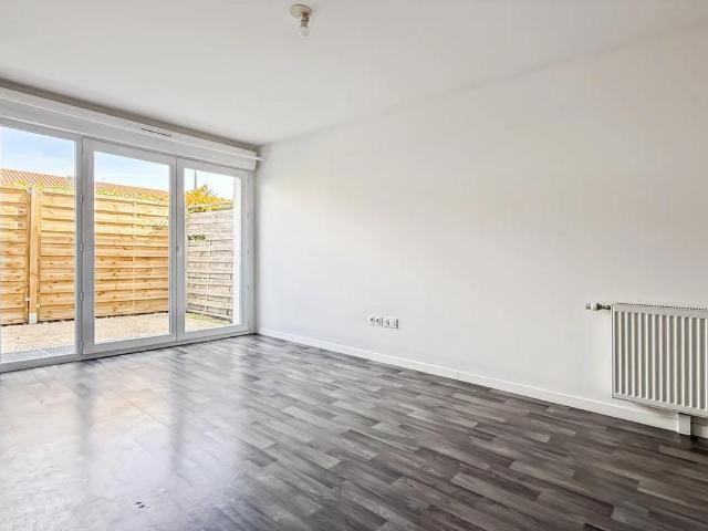 Appartement 2 pièces avec terrasse et parking