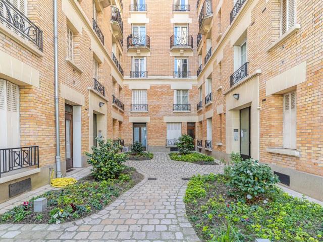 Charmant 2 pièces en rez de chaussée à Neuilly, loué