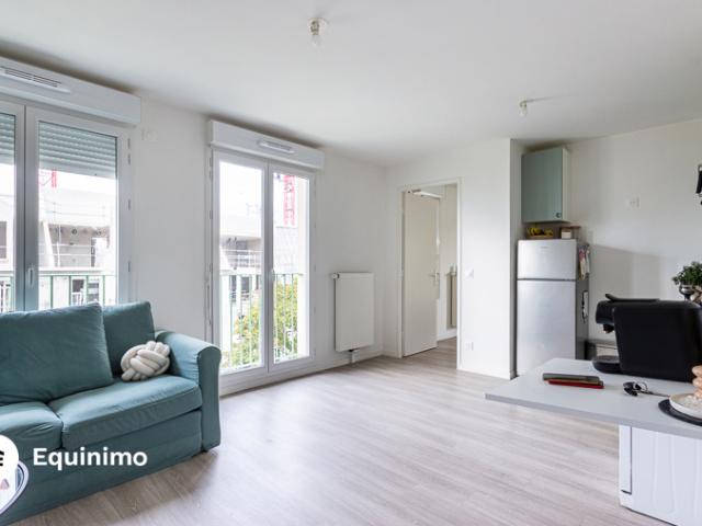 Appartement de 2 pièces de 45 m2, situé au 4ème étage d?un i