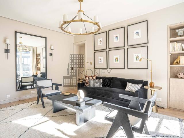 Appartement de 2 pièces de luxe en location à Champs Elysées, Madeleine, Triangle d’or, France