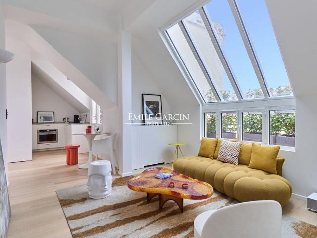 Appartement de 2 pièces de luxe en vente à Champs Elysées, Madeleine, Triangle d’or, Paris, Île de France