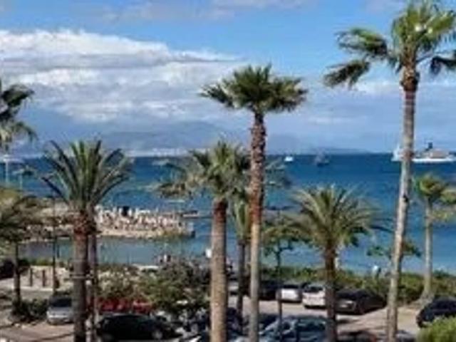 Appartement de 2 pièces de luxe en vente à Antibes, France