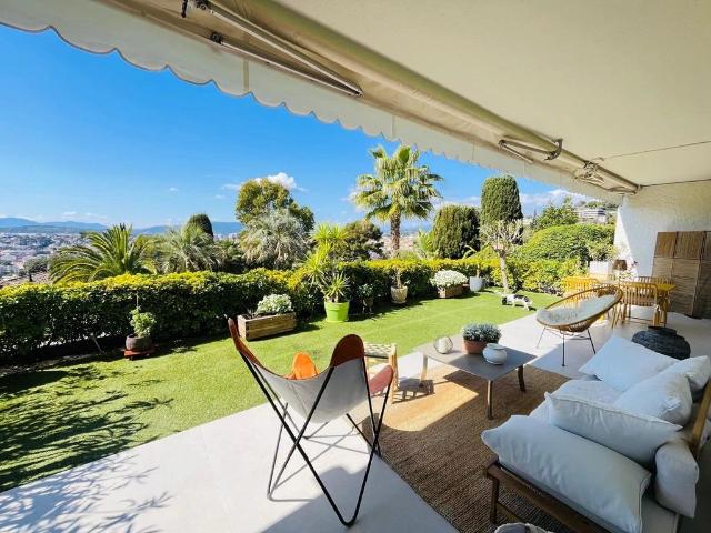 Appartement de 2 pièces de luxe en vente à Le Cannet, France