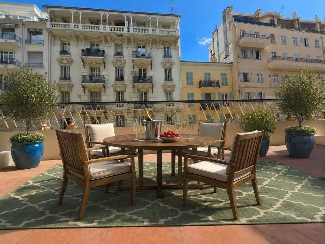 Appartement de luxe de 32 m2 en vente Nice, Provence Alpes Côte d'Azur