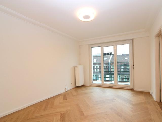 Appartement de 2,5 pièces avec balcon à Champel Florissant Régie du Centre
