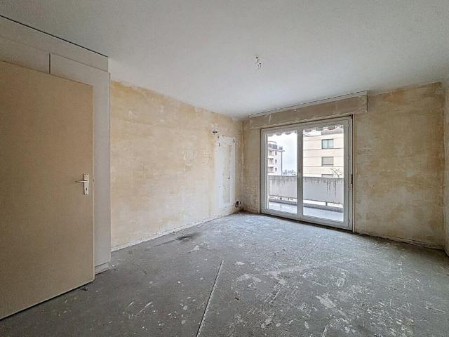 Appartement de 2.5 pièces en rénovation, disponible dès le 16 avril 2026