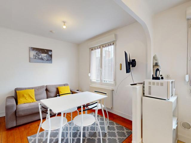 Appartement de 37m2 au premier étage Carolles bourg
