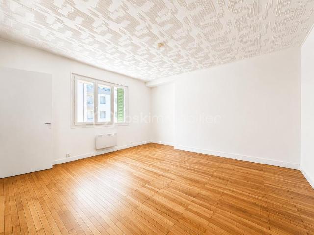 Appartement de 37m2 rénové avec ascenseur