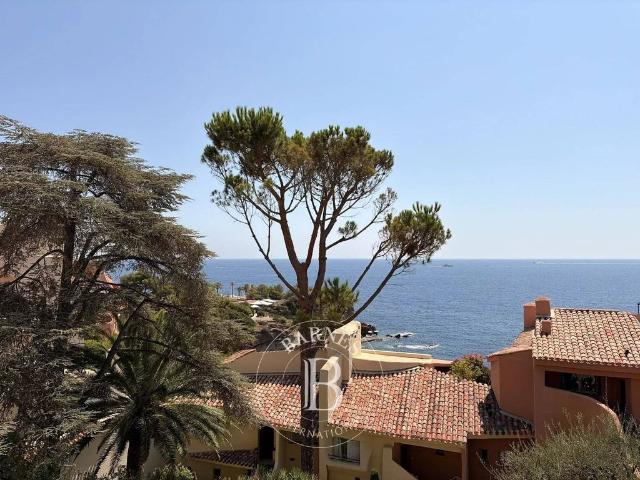 Appartement de 3 chambres de luxe en vente à Théoule sur Mer, France