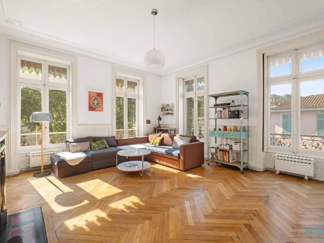 Appartement de 3 chambres de luxe en vente à Vienne, Auvergne Rhône Alpes