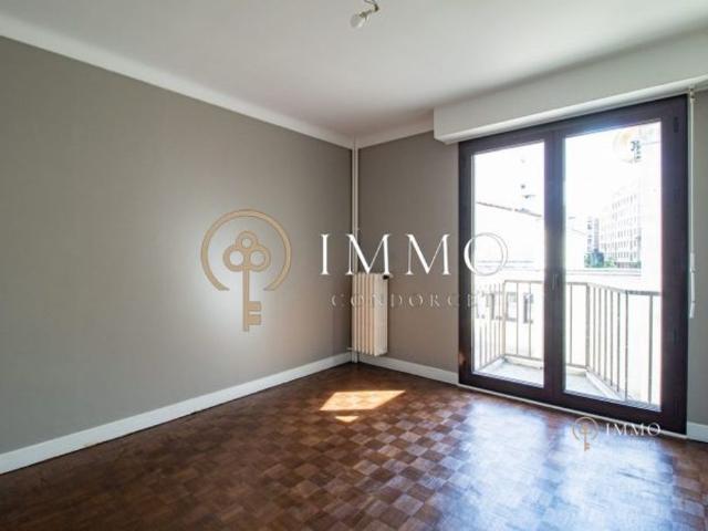 Appartement de 3 chambres de luxe en vente à Bourg la Reine, France