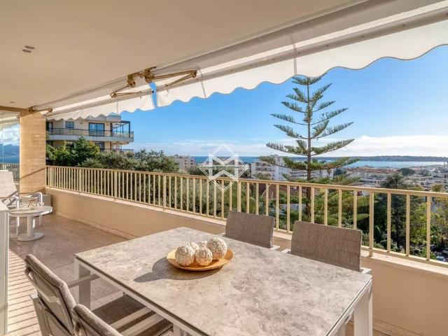 Appartement de 3 chambres de luxe en vente à Cannes, France