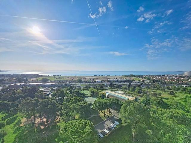 Appartement de 3 chambres de luxe en vente à Cagnes sur Mer, France
