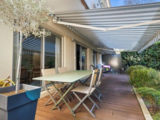 Appartement de 3 chambres de luxe en vente à Garches, Île de France