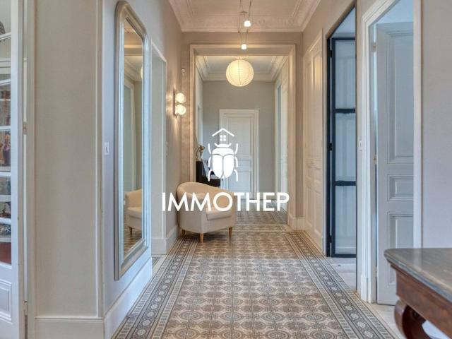 Appartement de 3 chambres de luxe en vente à Grenoble, France