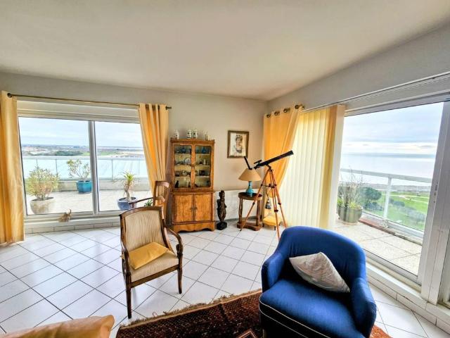 Appartement de 3 chambres de luxe en vente à La Rochelle, France