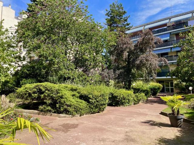 Appartement de 3 chambres de luxe en vente à Neuilly sur Seine, Île de France