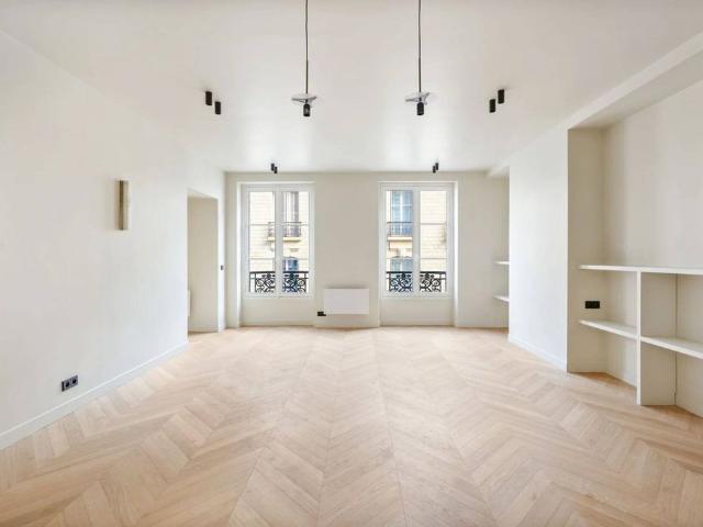 Appartement de 3 chambres de luxe en vente à Provence Opéra – Grands Boulevards, France