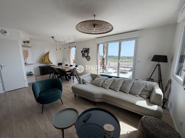 Appartement de 3 chambres de luxe en vente à Saint Gilles Croix de Vie, France