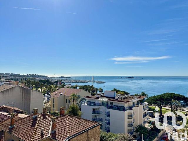 Appartement de 3 chambres de luxe en vente à Saint Raphaël, Provence Alpes Côte d'Azur