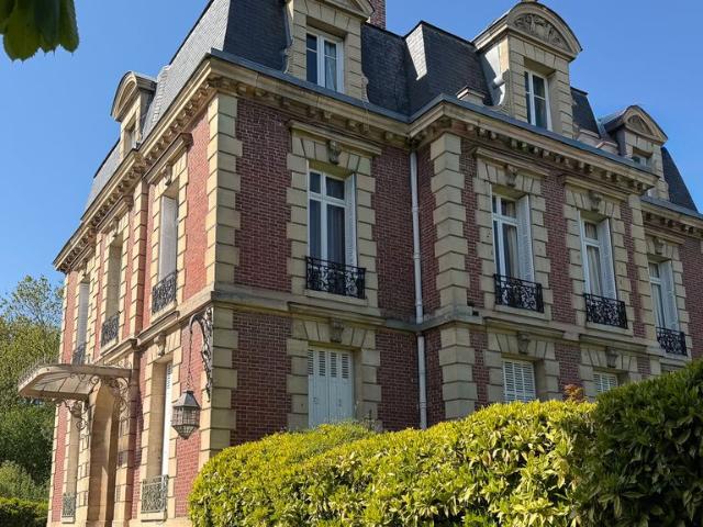 Appartement de 3 chambres de luxe en vente à Senlis, France