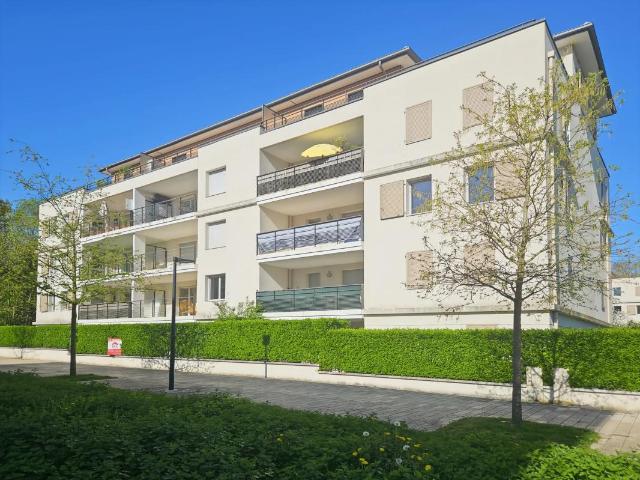 Appartement 3 pièces avec balcon et parking à Guyancourt