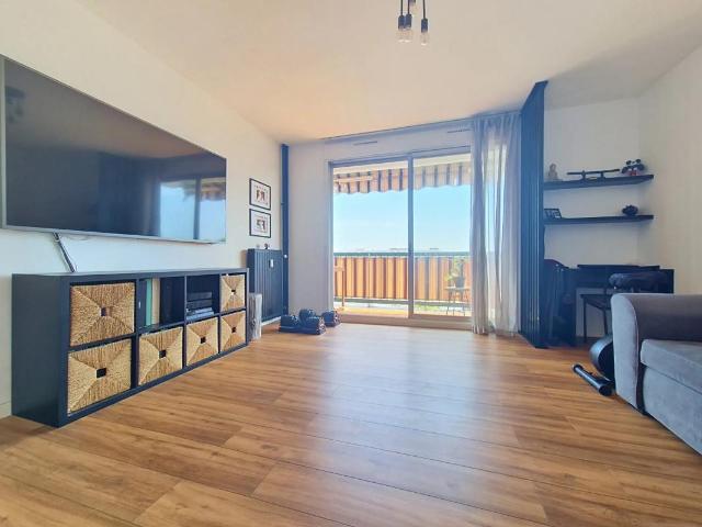 Appartement de 3 pièces de d’environ 64 m2 situé à Nice