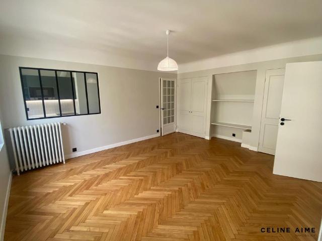 Appartement de 3 pièces de luxe à Tour Eiffel, Invalides – Ecole Militaire, Saint Thomas d’Aquin, France