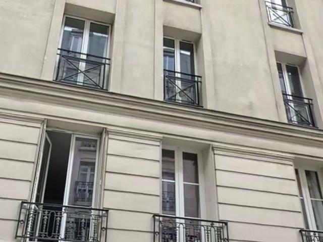 Appartement de 3 pièces de luxe en location à Montmartre, Abbesses, Grandes Carrières, France