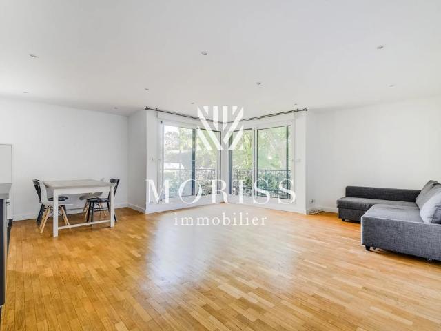Appartement de 3 pièces de luxe en vente à Courbevoie, France