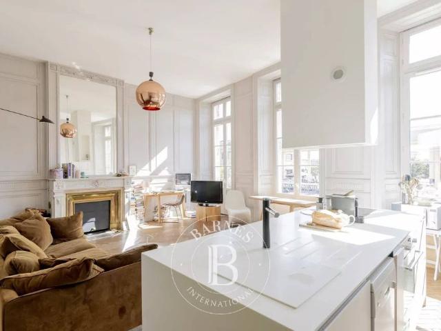 Appartement de 3 pièces de luxe en vente à Bordeaux, France